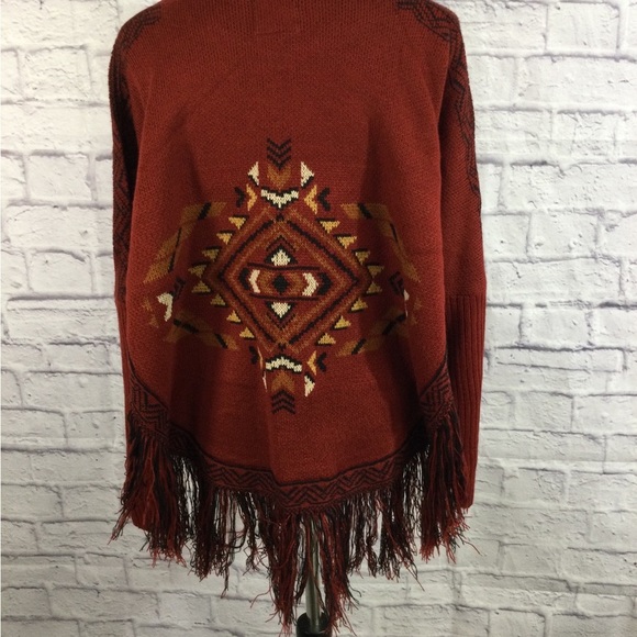 COTTON & RYE WOMEN'S SOUTHWESTERN KNIT FRINGE PONCHO SIZE MEDIUM NWT - Picture 8 of 16